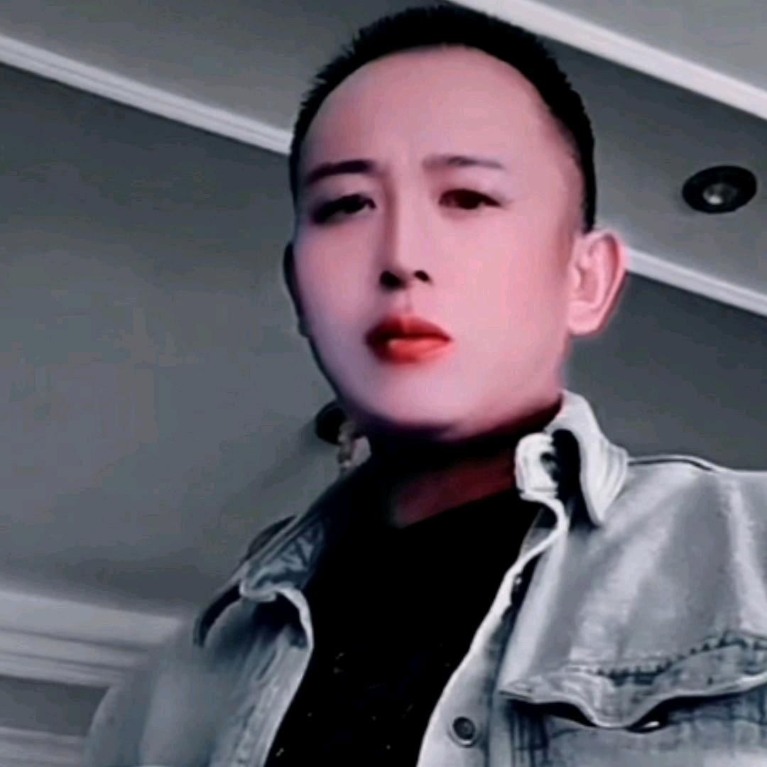 酒都✎ℳ๓坤哥ᥫᩣ