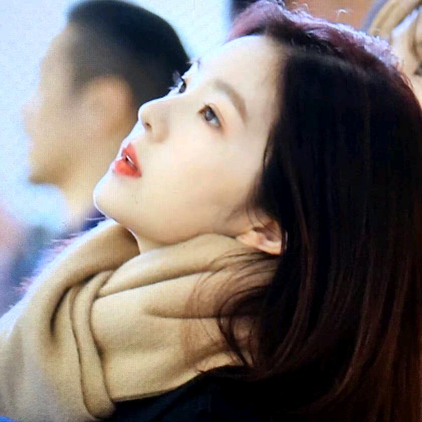 柒月