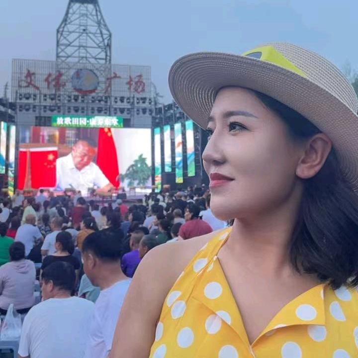 古村月月