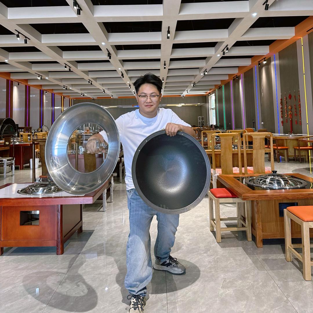 飞创地锅鸡、铁锅炖灶台厂家（小李）