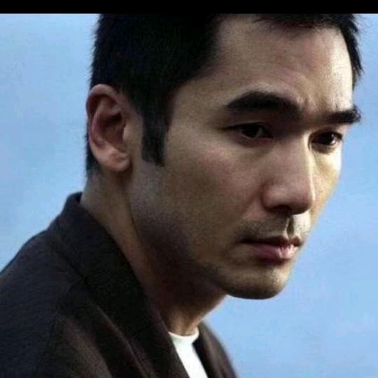 当年情。