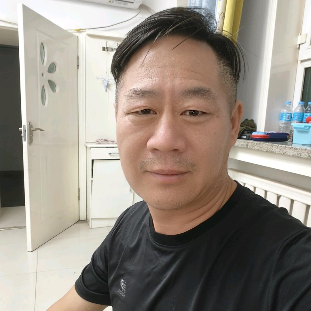 哈密王新富