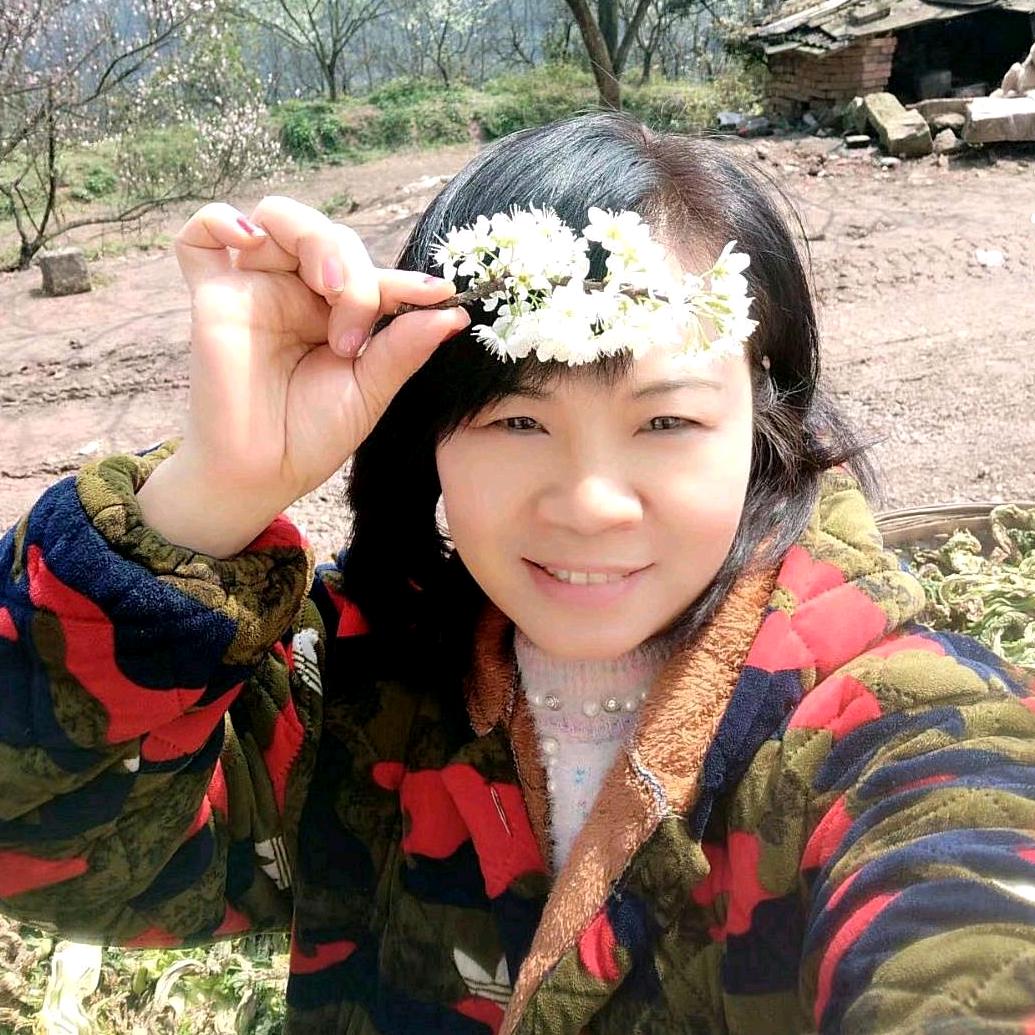 小师妹🔥中午13:30 开播号在首页