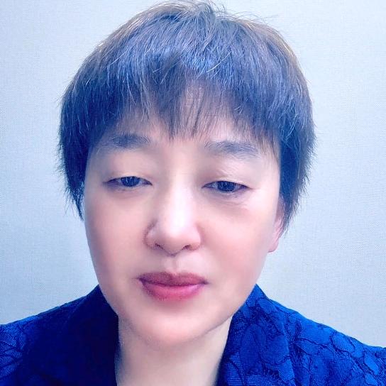 青山英子