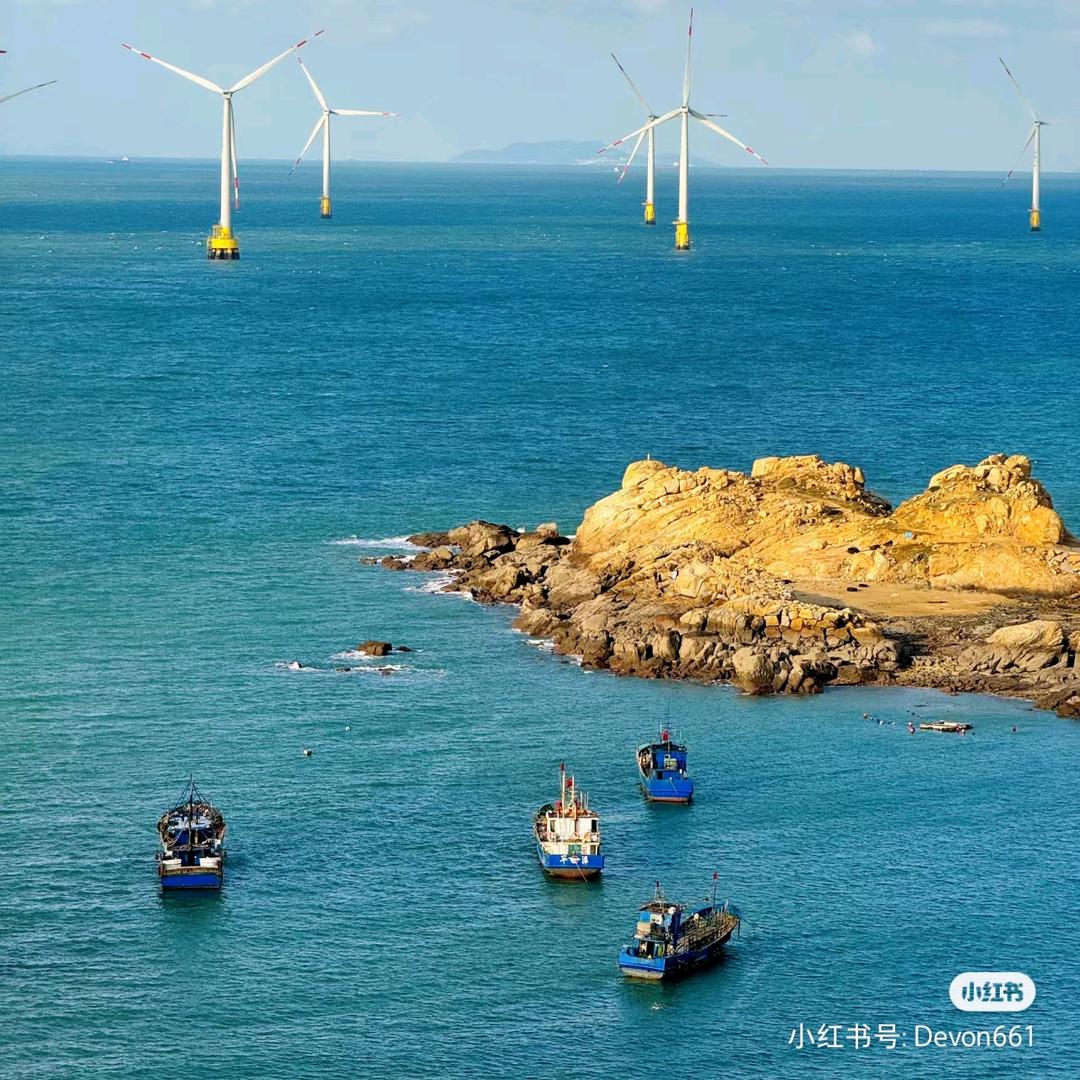 ( ≖⃙⃚᷄ ⍘ ≖⃙⃚᷅ )