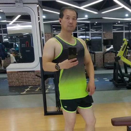 大表哥.……