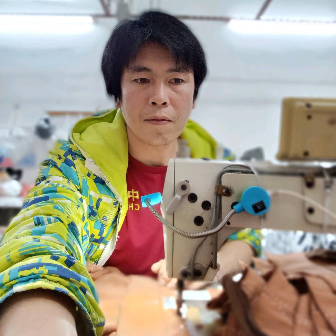 亿万哥（晚上11：10）