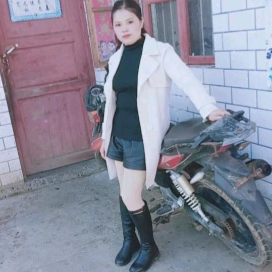 小英妹妹🌺🌺🌺🌺夏