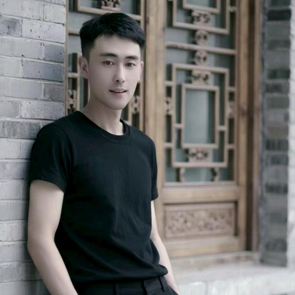 马进忠篮球🏀爱好者
