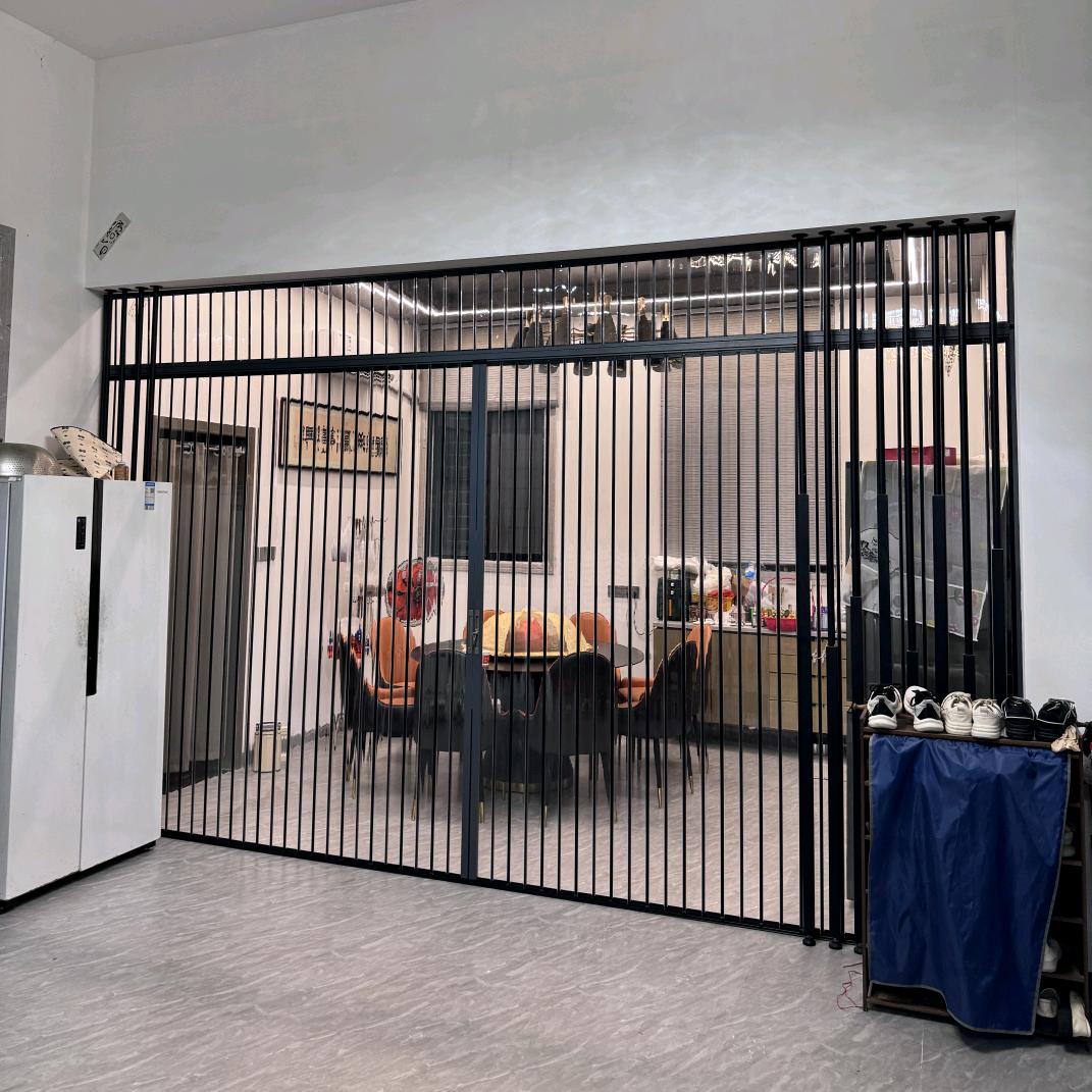 百年臻-折叠隔断全铝网门-11