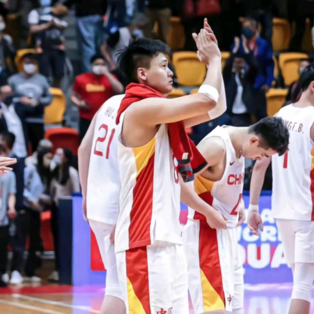 一拳打爆地球（见过赵睿版）