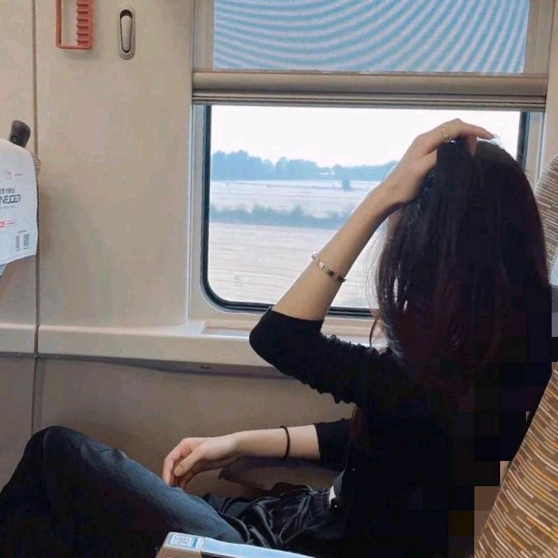 __Alone゜丽