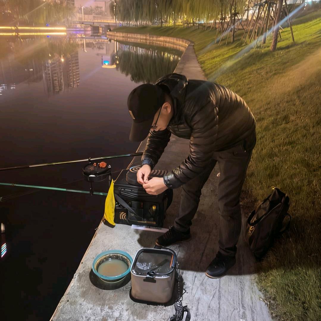 在天池打猎的蘑菇