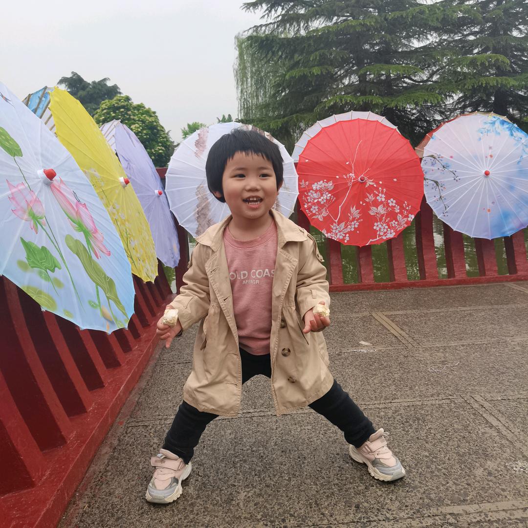 长垣青旅旅行社～闫妮