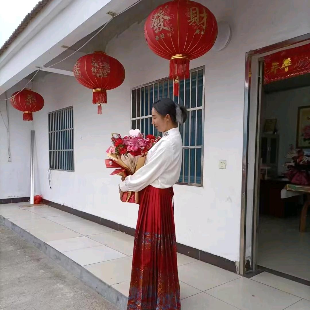 霏霏【远嫁承蒙厚爱】