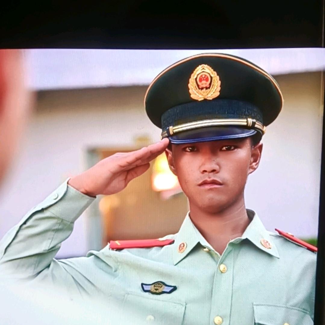 黑子男兵，老班长