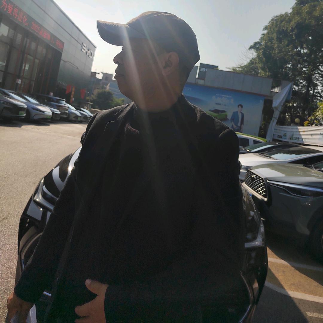 @户外🦿華歌
