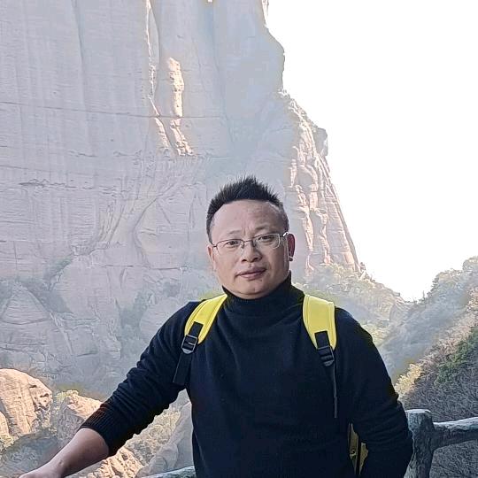 深耕绘梦人（饶四明）