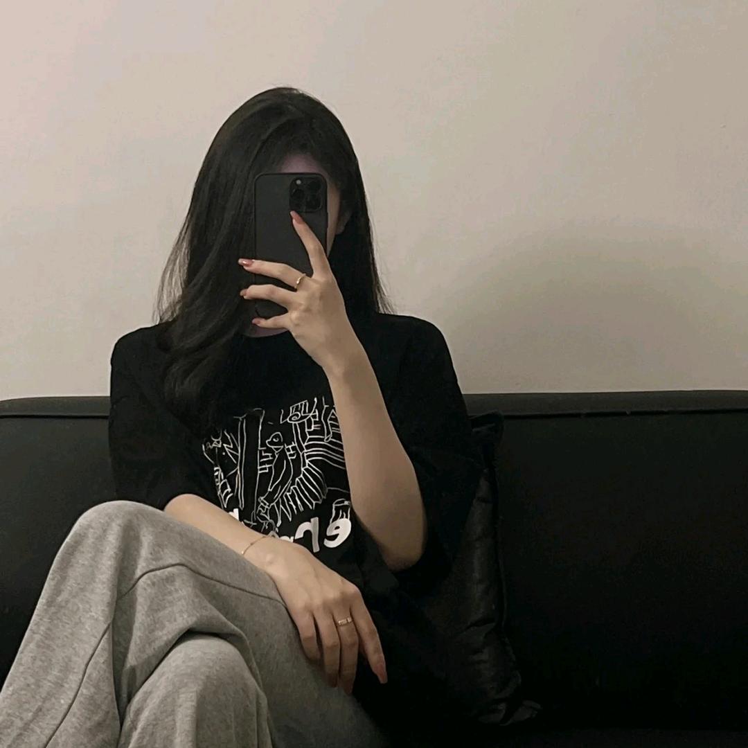 那就叫梅姐吧。