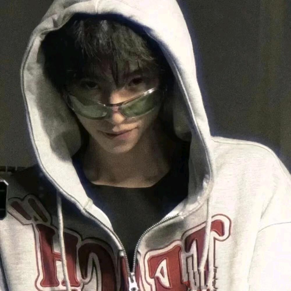 AAA五金批发高总