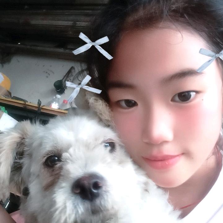 有个小可爱