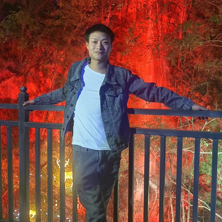 荣昌王杰95年单身创业者