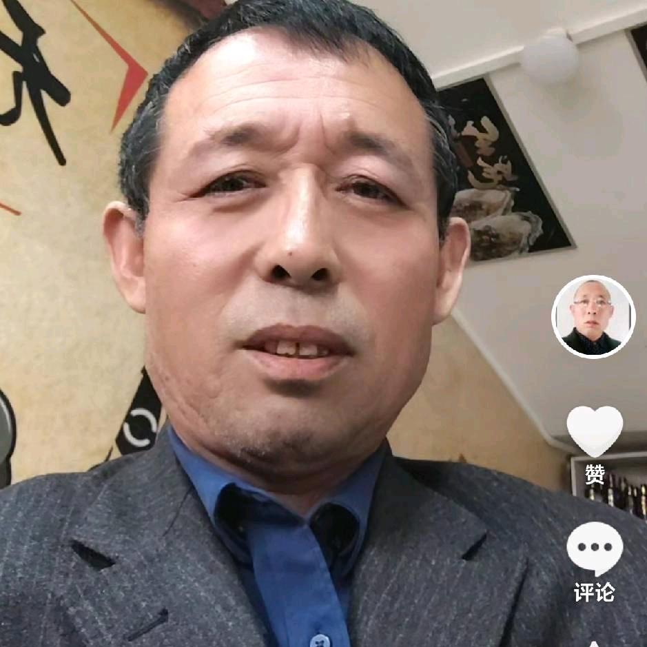 广东炒米粉，火山石烤肉肠