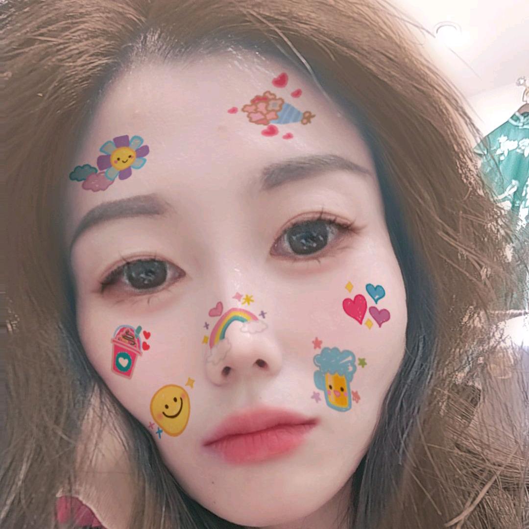 何加亿服饰商行