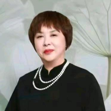 山花校长早8点20