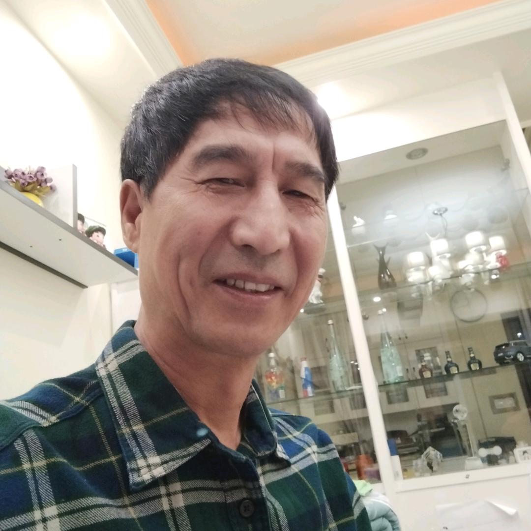 嗯石林