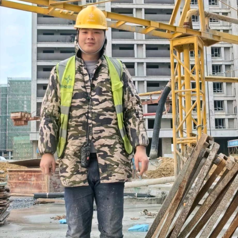 @小明在工地