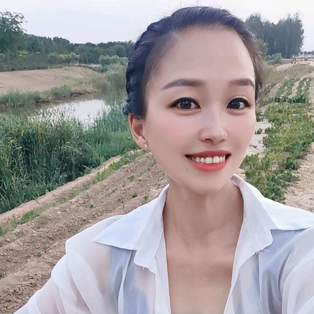 表姐爱山歌