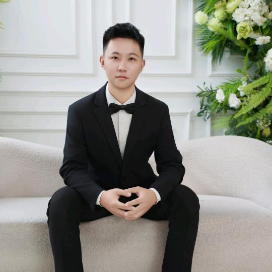 爱shirely的朱先生