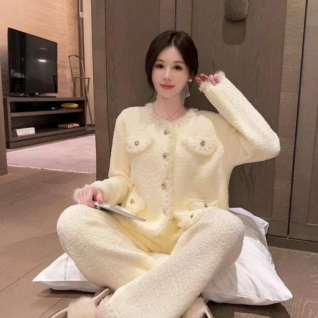 姐要暴美暴富。