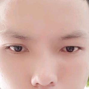 小帅哥