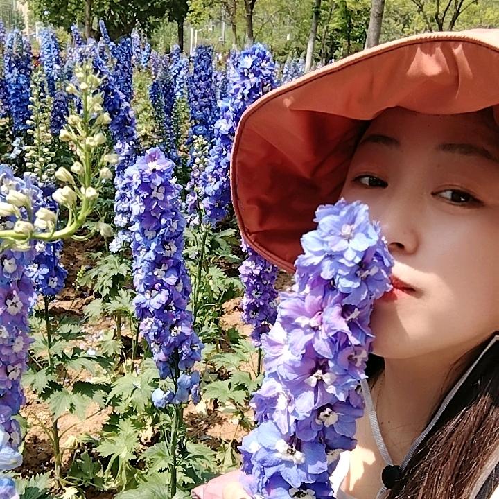 英子 🚴🌹🌻🍀