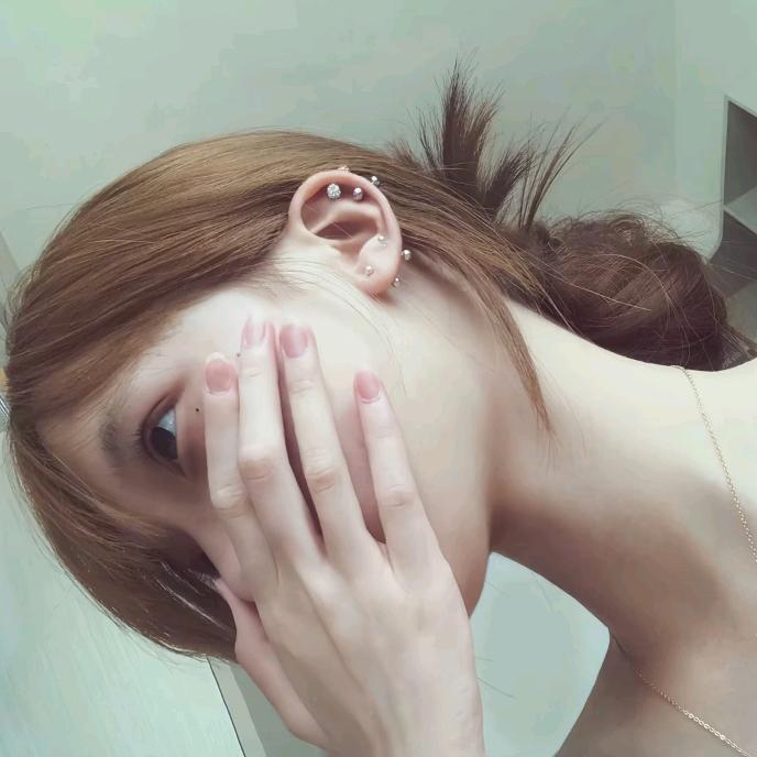 爱吃剥了壳的小龙虾