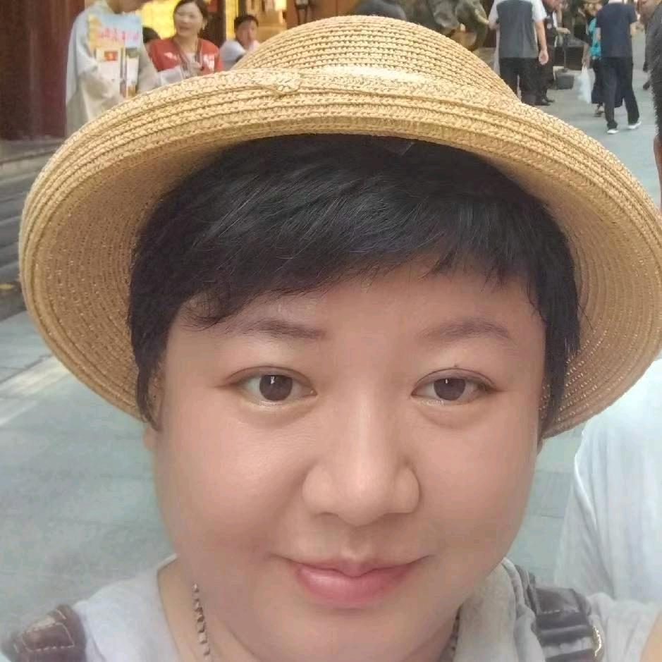 爱沃德文娱俱乐部(哈西店)晓秋老师
