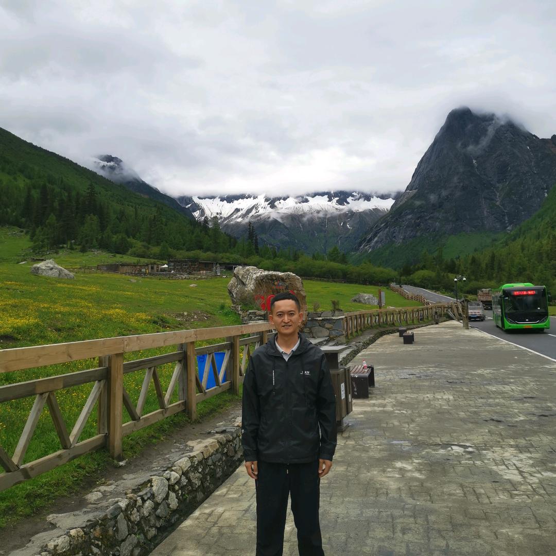 成都蓉和汇二手车