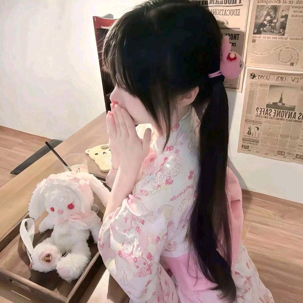 沈桉.