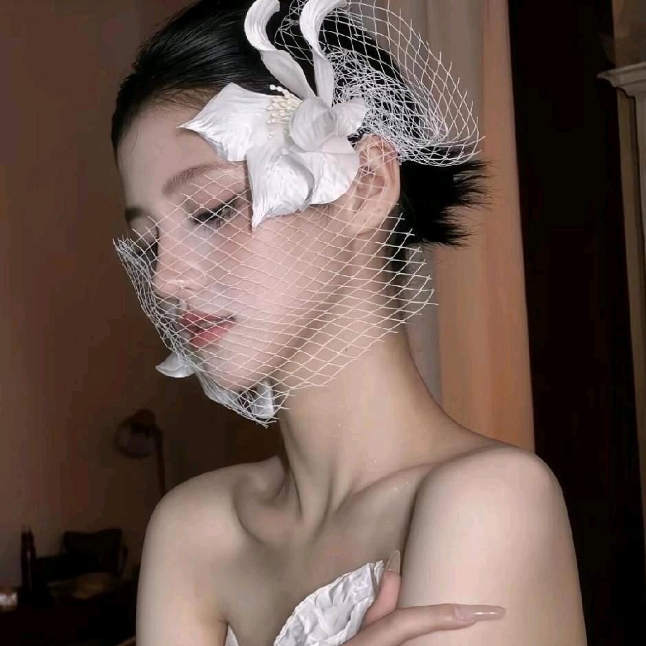 告白化妆师冰凌