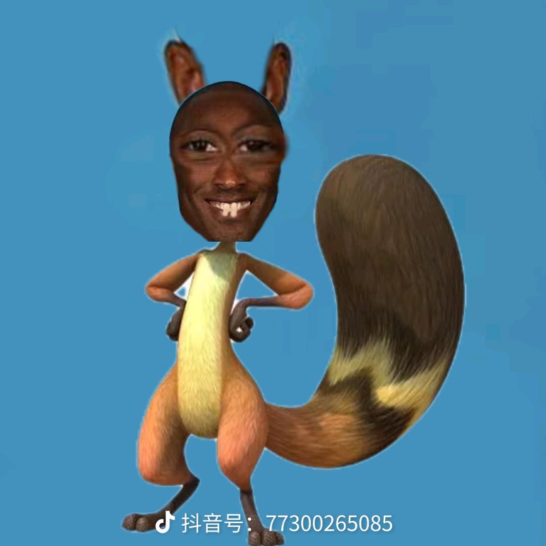 公共厕所扣路人痔疮被他女友堵厕所里肘击