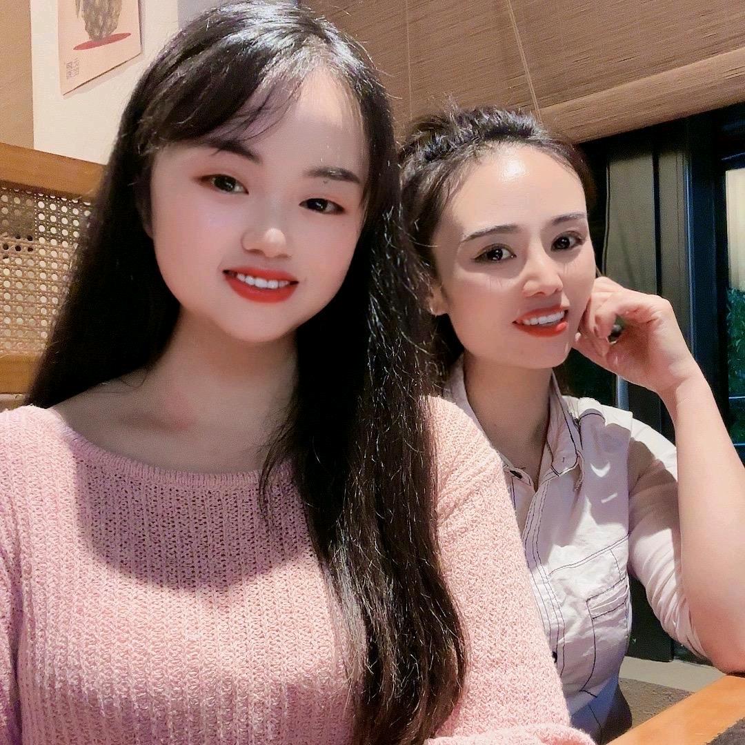 山歌小桃子（云朵团队）²⁹²