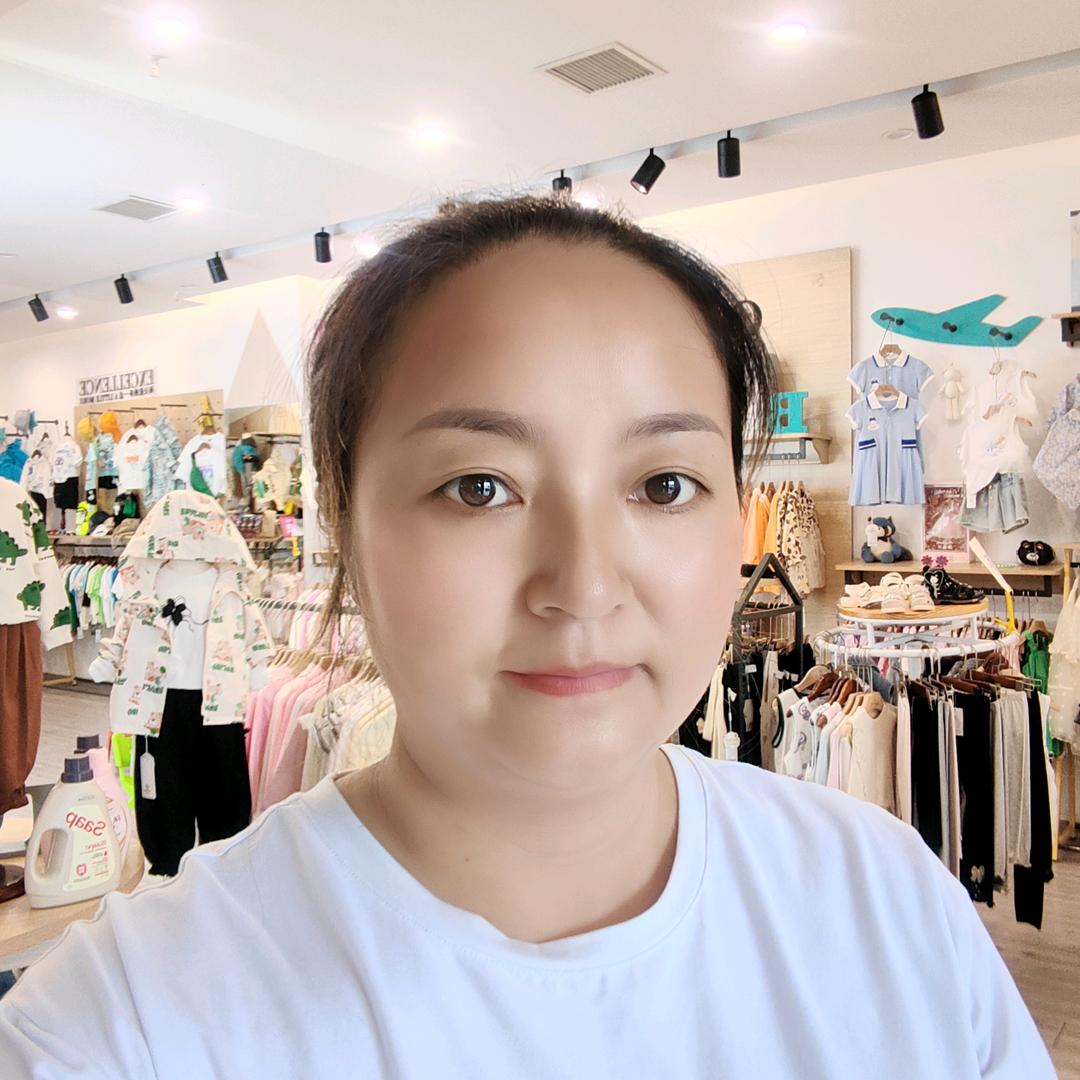 安岳女装店心源十淘气贝贝童装