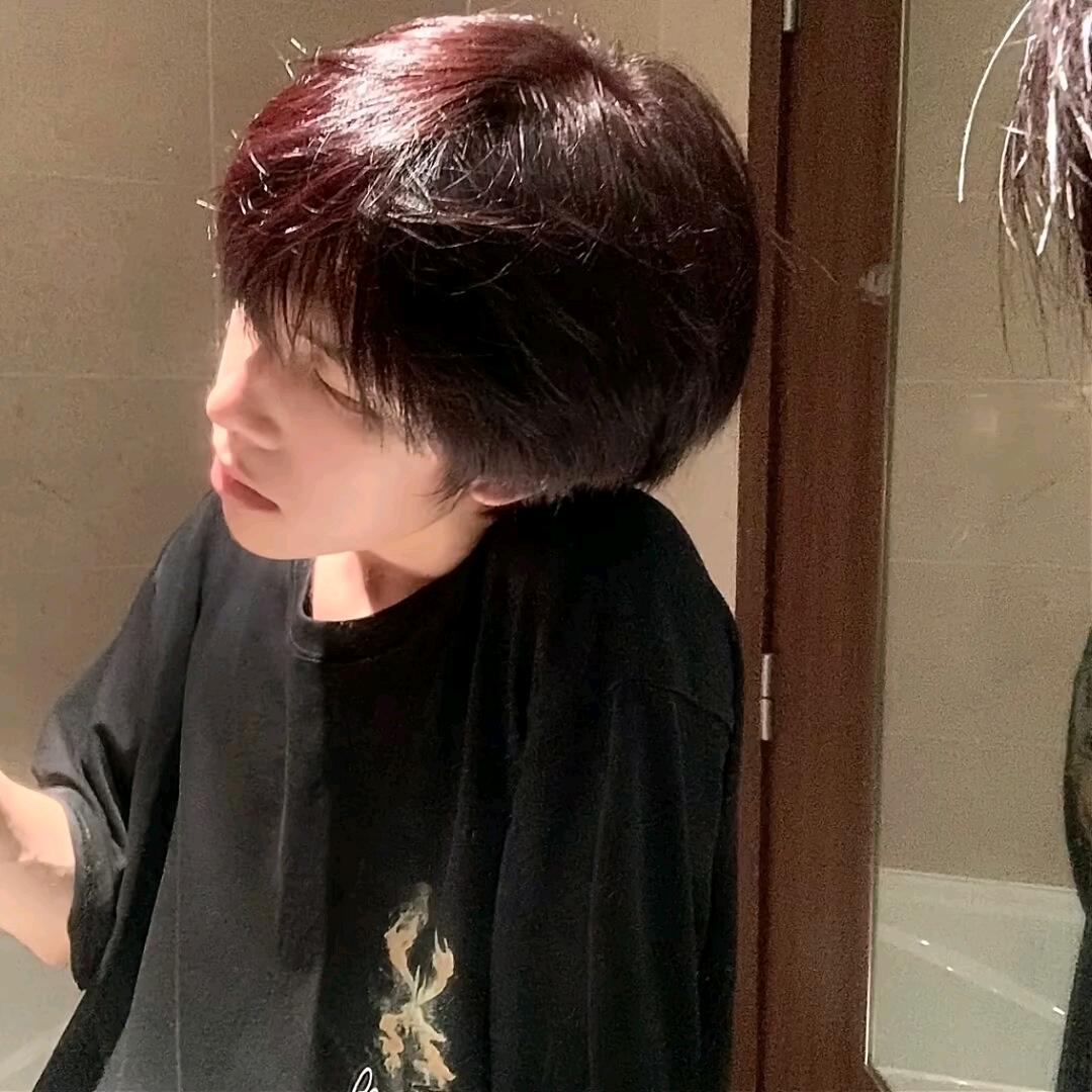 小楚.