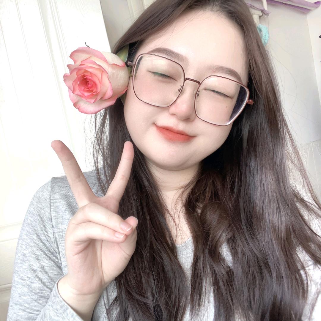 草莓小郭冻🍓