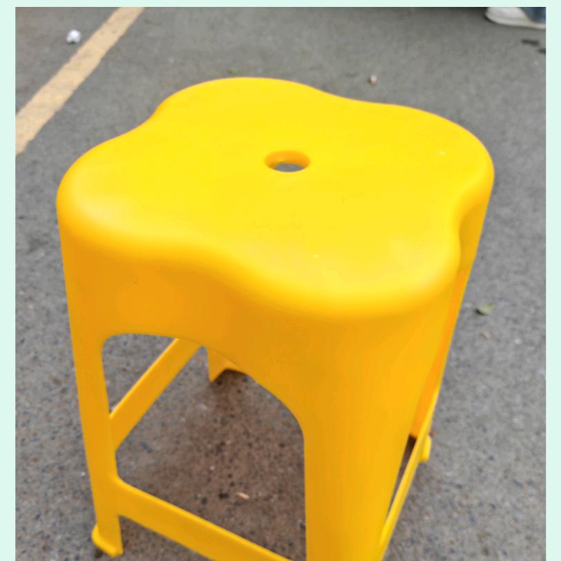 塑料制品创意精品店