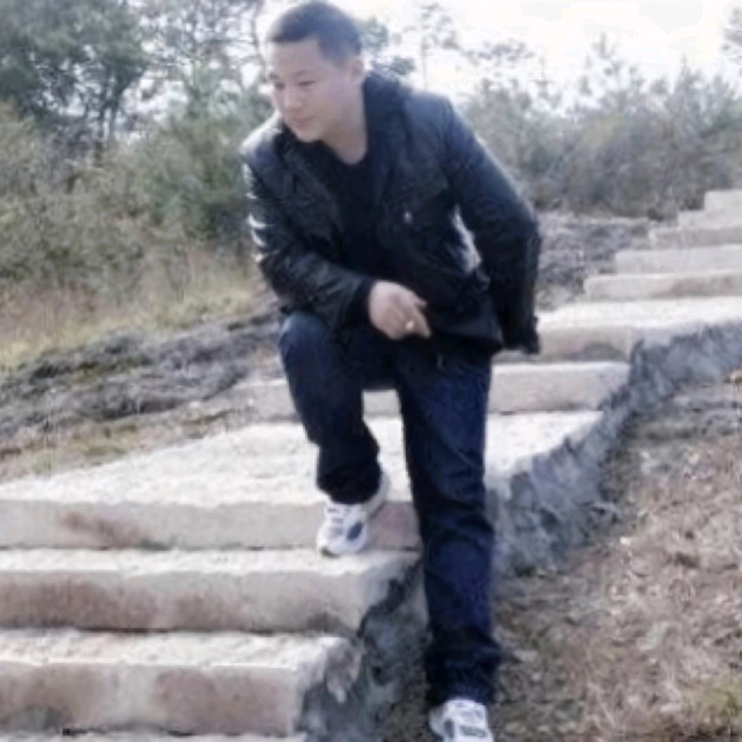 舞 动 青 春