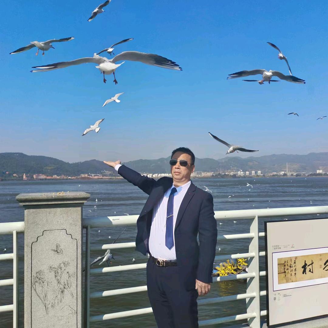 曾凡信