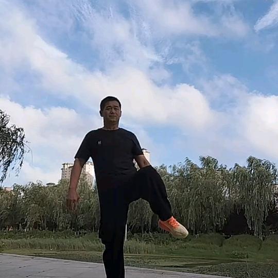 张水果爱曳舞